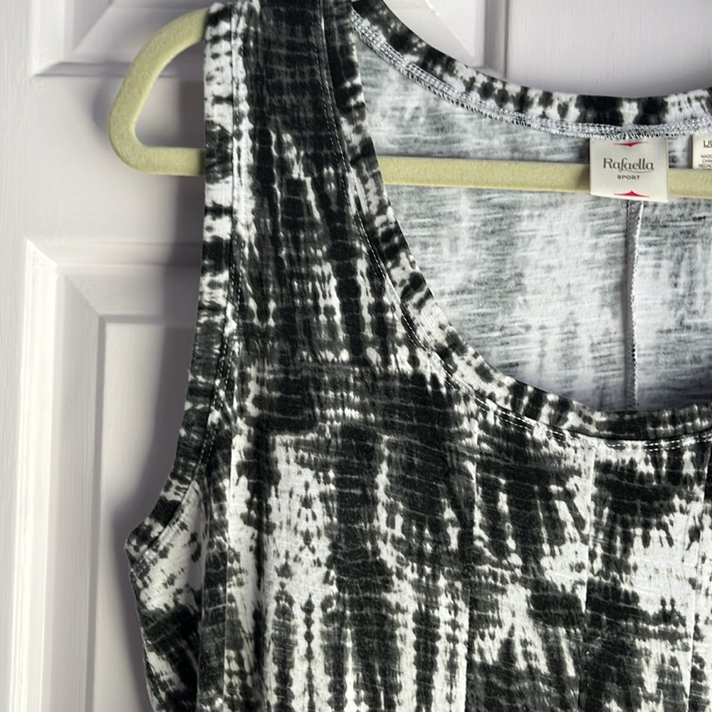 Rafaella Sleeveless Dress - Picture 2 of 7